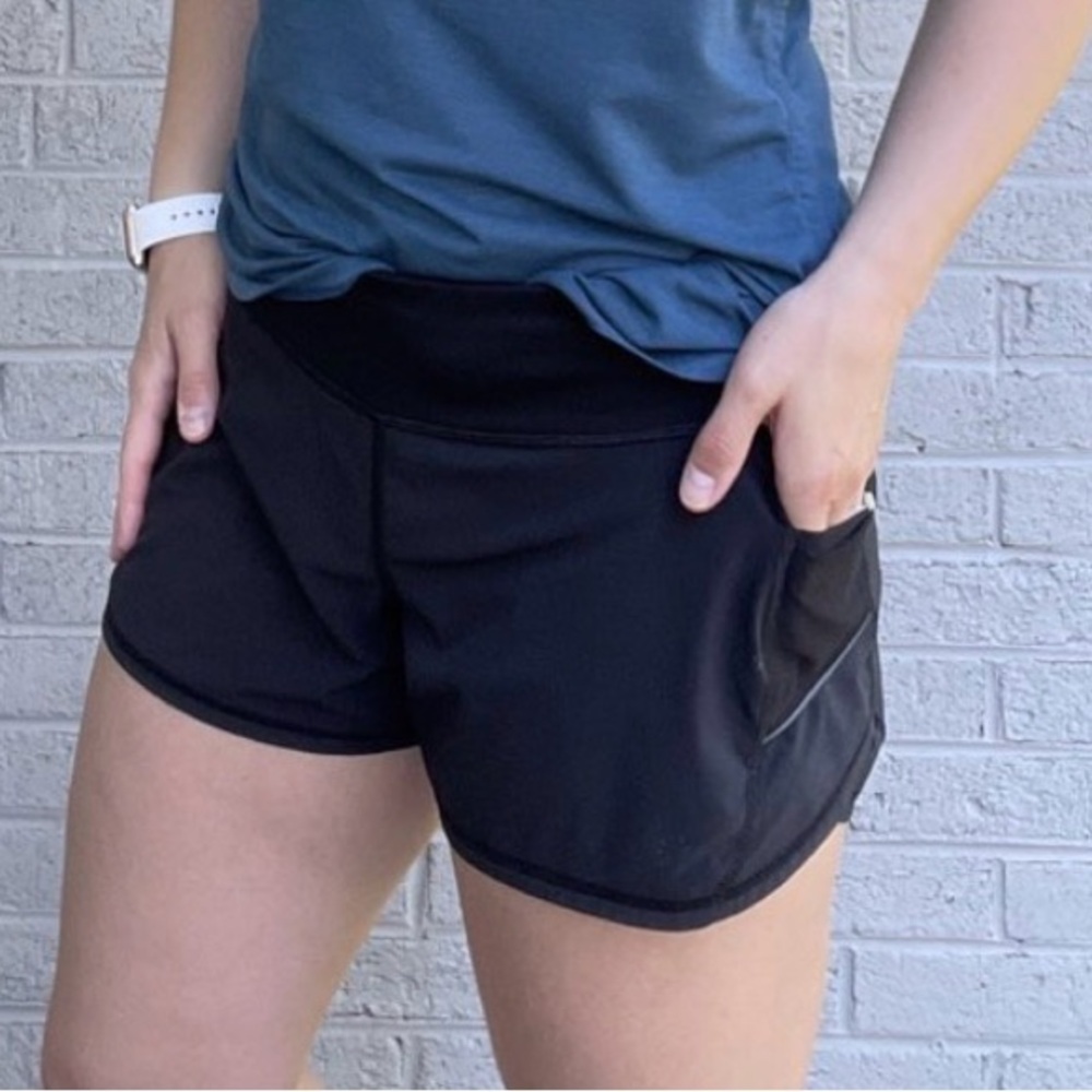 Athleta Women’s Black Running Shorts Mesh Side Pockets and back waist zip Pocket